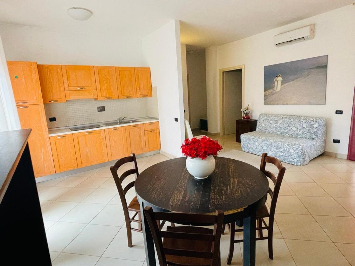 Regina Del Mare Holiday Apartments Тиррения Экстерьер фото