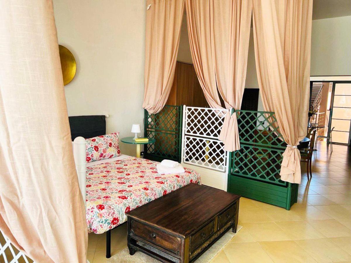 Regina Del Mare Holiday Apartments Тиррения Экстерьер фото